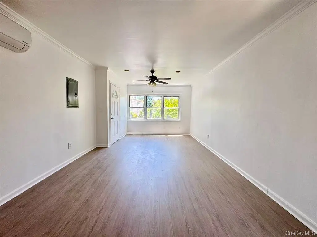 MLS#1024131 Little Neck 房源照片 14 / listing photo 14