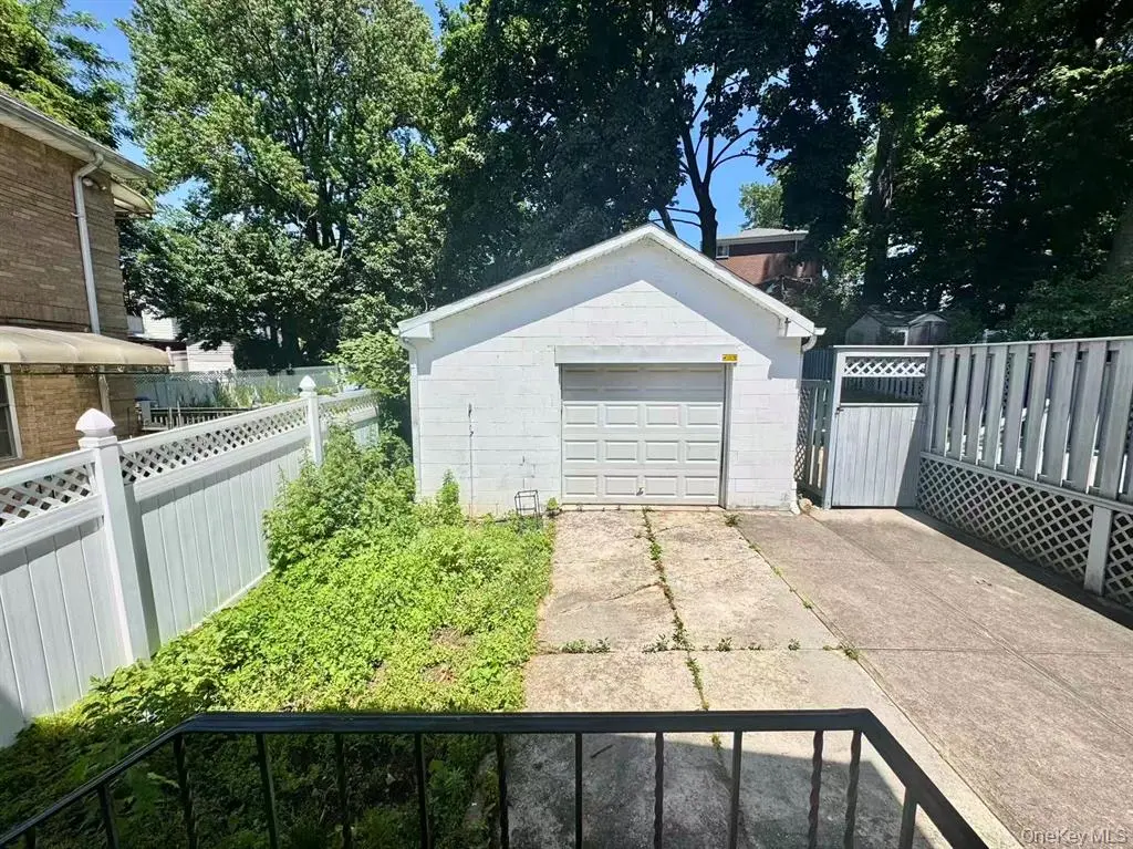 MLS#1024131 Little Neck 房源照片 24 / listing photo 24