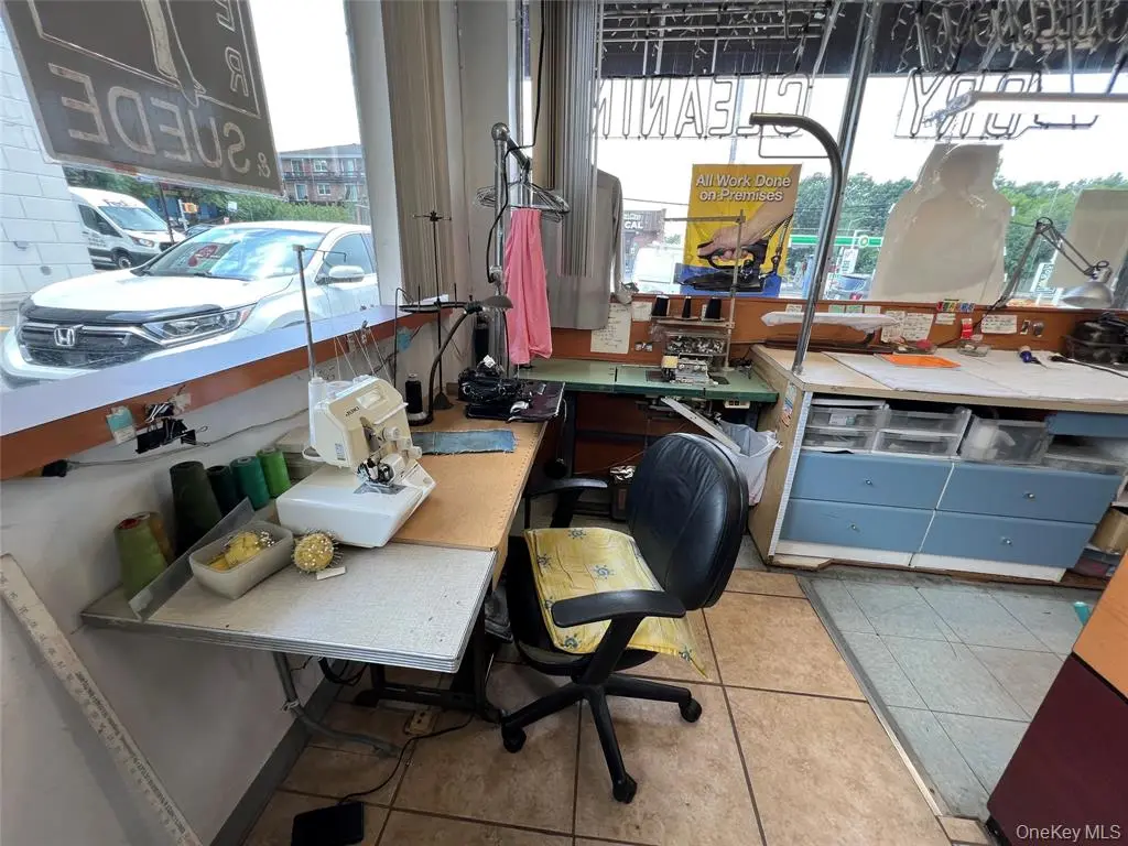 MLS#1036926 Little Neck 房源照片 5 / listing photo 5