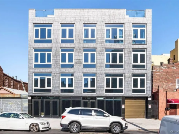 MLS#952725 Long Island City 房源照片 1 / listing photo 1