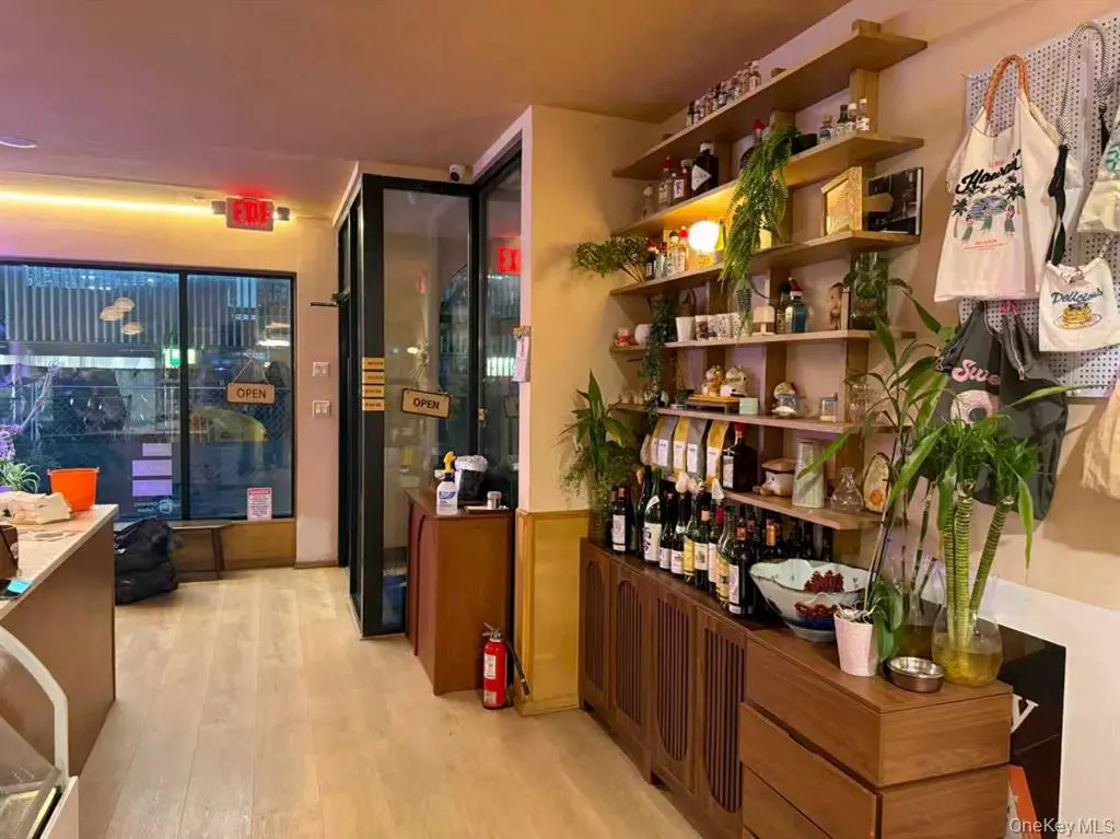 MLS#984506 Long Island City 房源照片 5 / listing photo 5