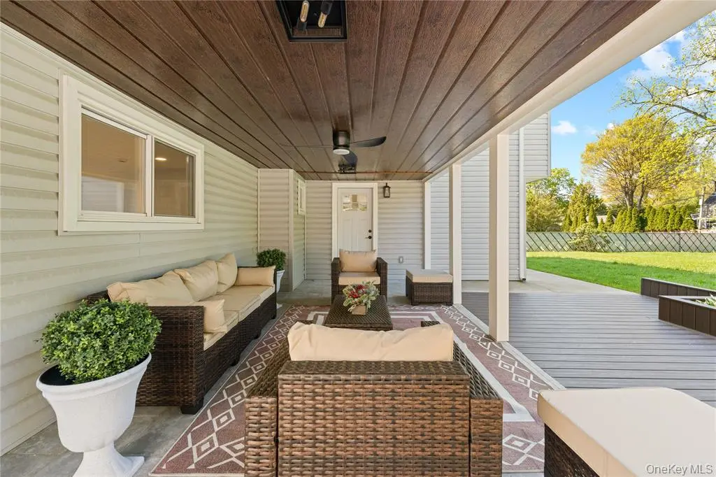 Manhasset Hills MLS#1011857 property listing photo 4