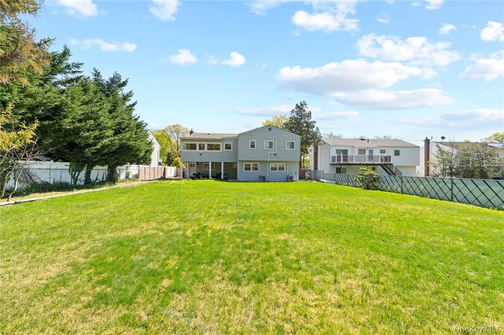 Manhasset Hills MLS#1011857 property listing photo 6