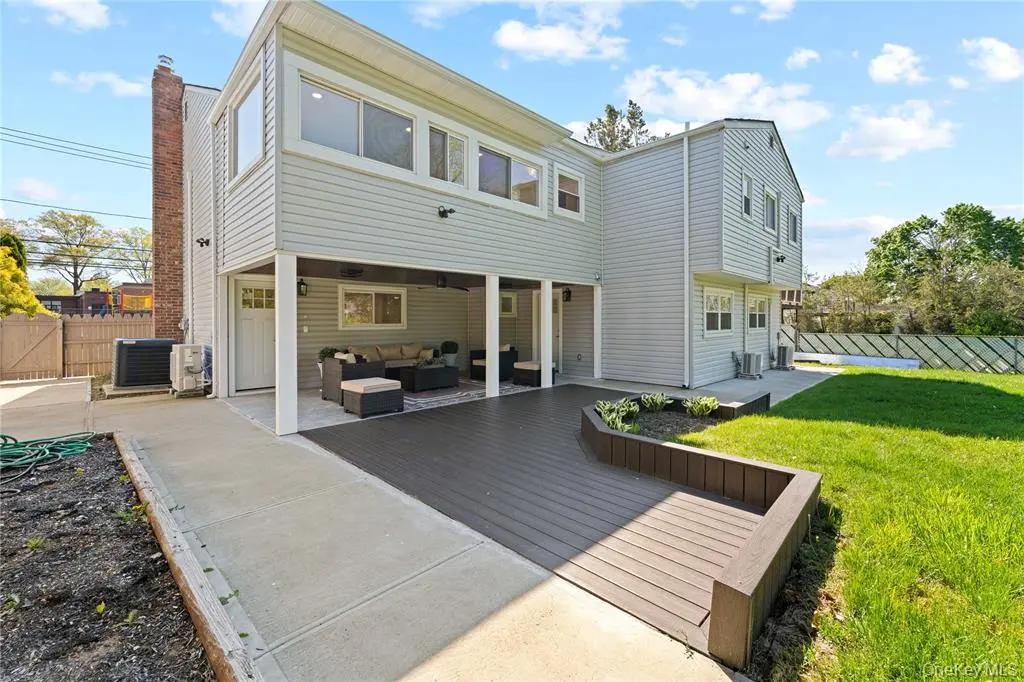 Manhasset Hills MLS#1011857 property listing photo 8