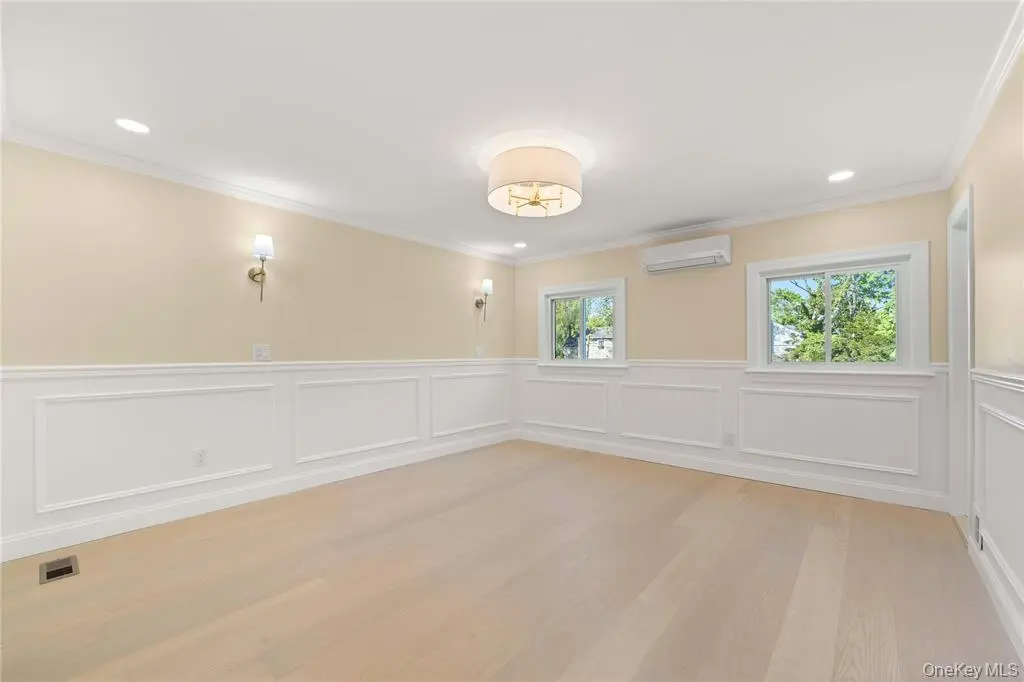 Manhasset Hills MLS#1011857 property listing photo 21