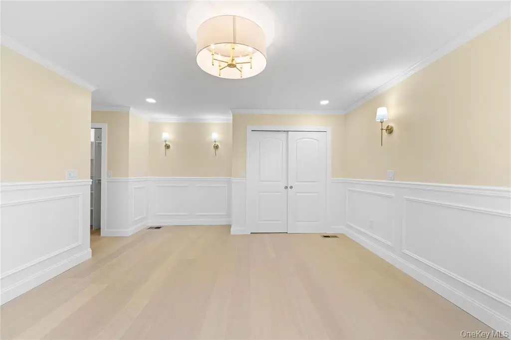 Manhasset Hills MLS#1011857 property listing photo 23