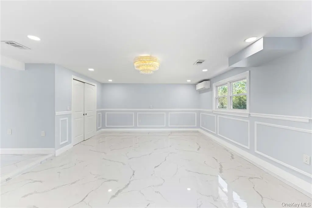 Manhasset Hills MLS#1011857 property listing photo 33