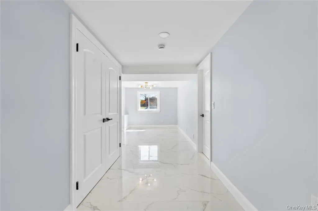 Manhasset Hills MLS#1011857 property listing photo 37