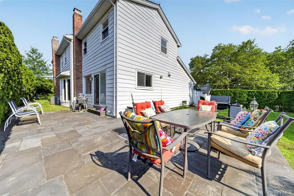 Manhasset Hills MLS#1038820 property listing photo 29