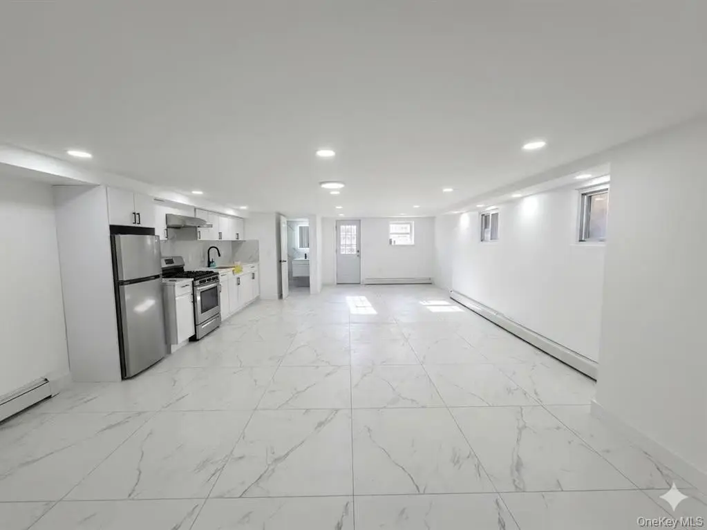 MLS#1009822 Middle Village 房源照片 4 / listing photo 4