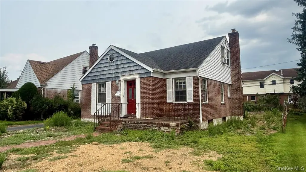 New Hyde Park MLS#1038352 property listing photo 3