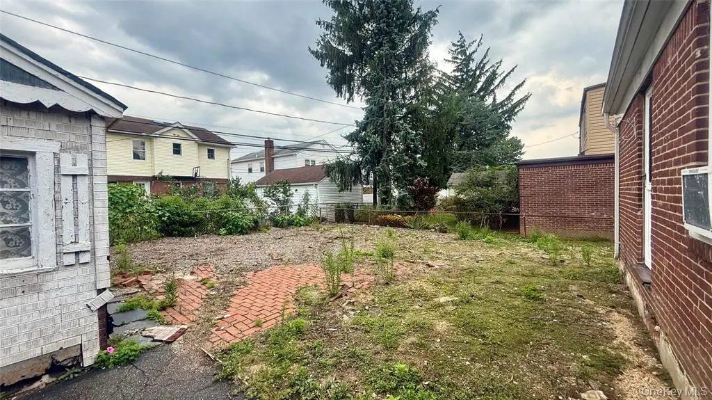 New Hyde Park MLS#1038352 property listing photo 6