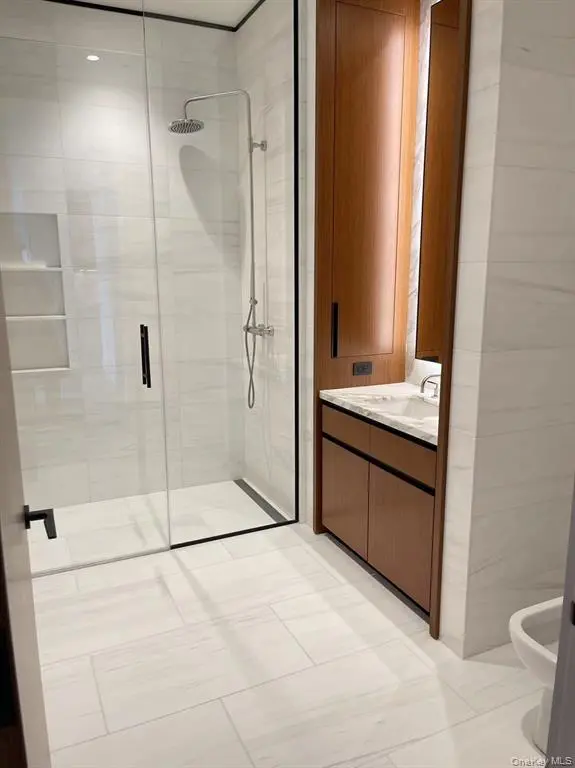 New York (Manhattan) MLS#953261 property listing photo 4
