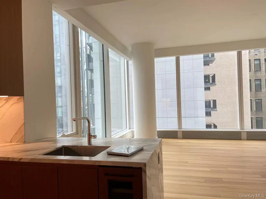 New York (Manhattan) MLS#953261 property listing photo 11