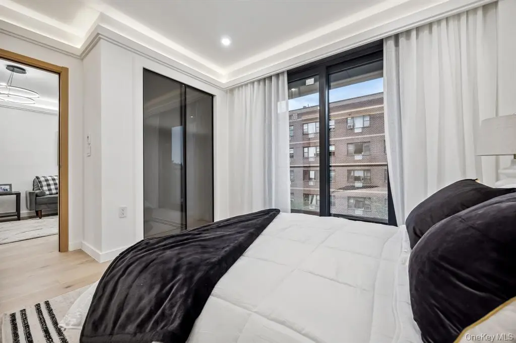 New York (Manhattan) MLS#1020831 property listing photo 6