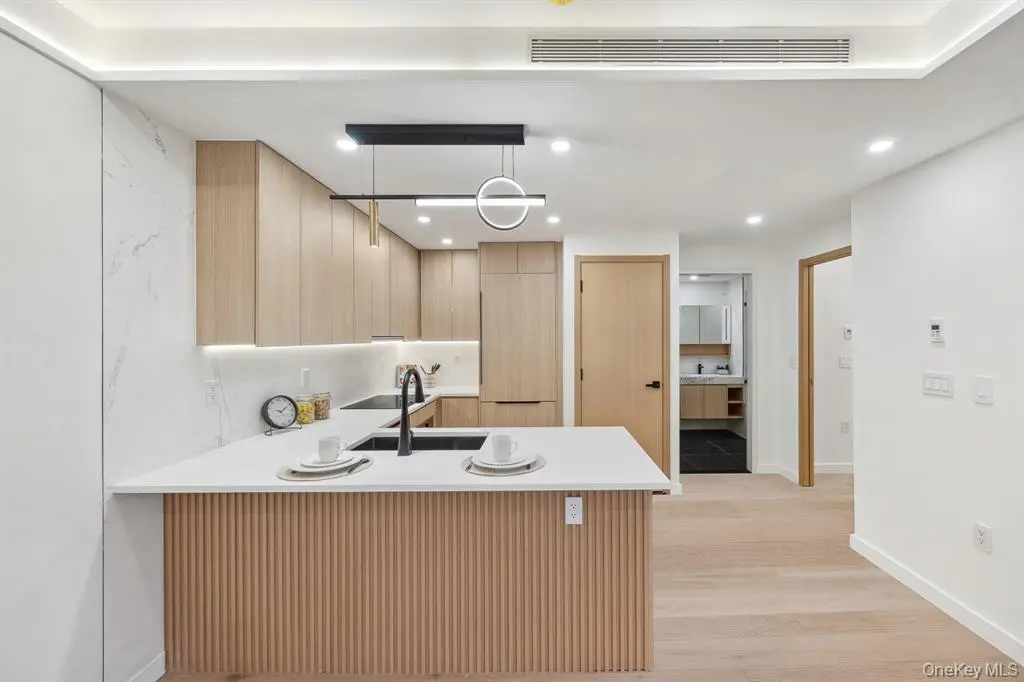 New York (Manhattan) MLS#1020984 property listing photo 25