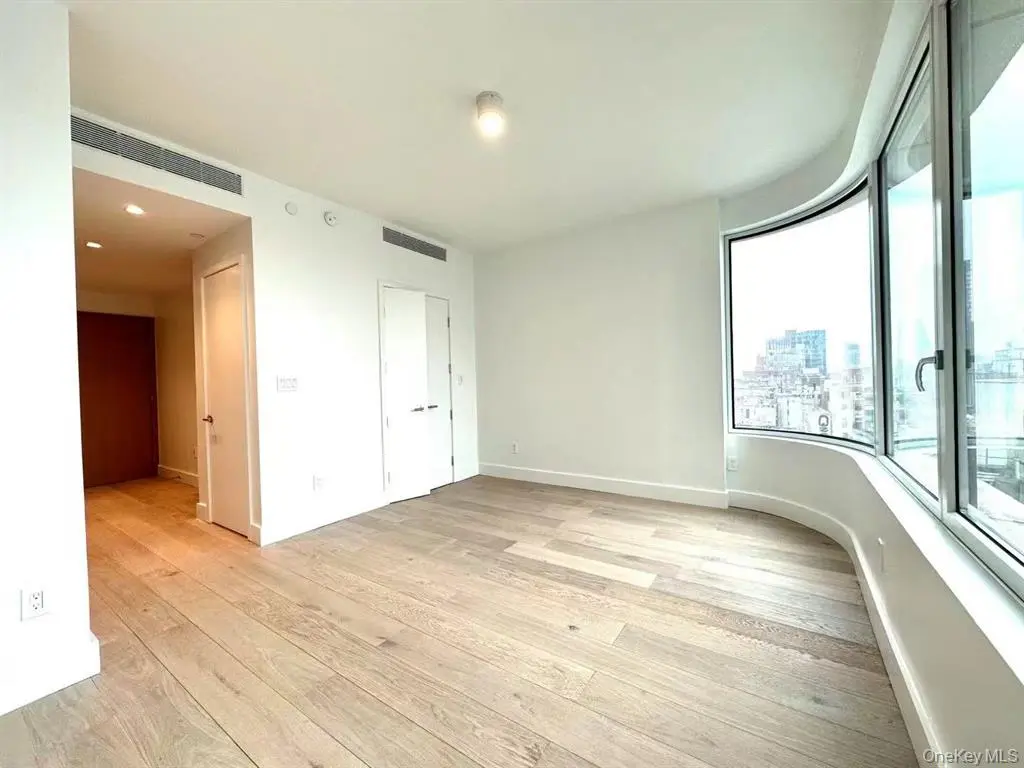 New York (Manhattan) MLS#1027141 property listing photo 3