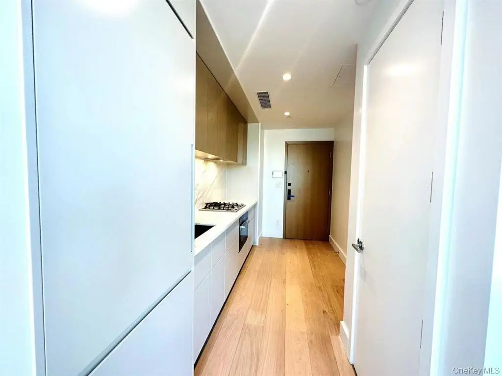 New York (Manhattan) MLS#1027141 property listing photo 5
