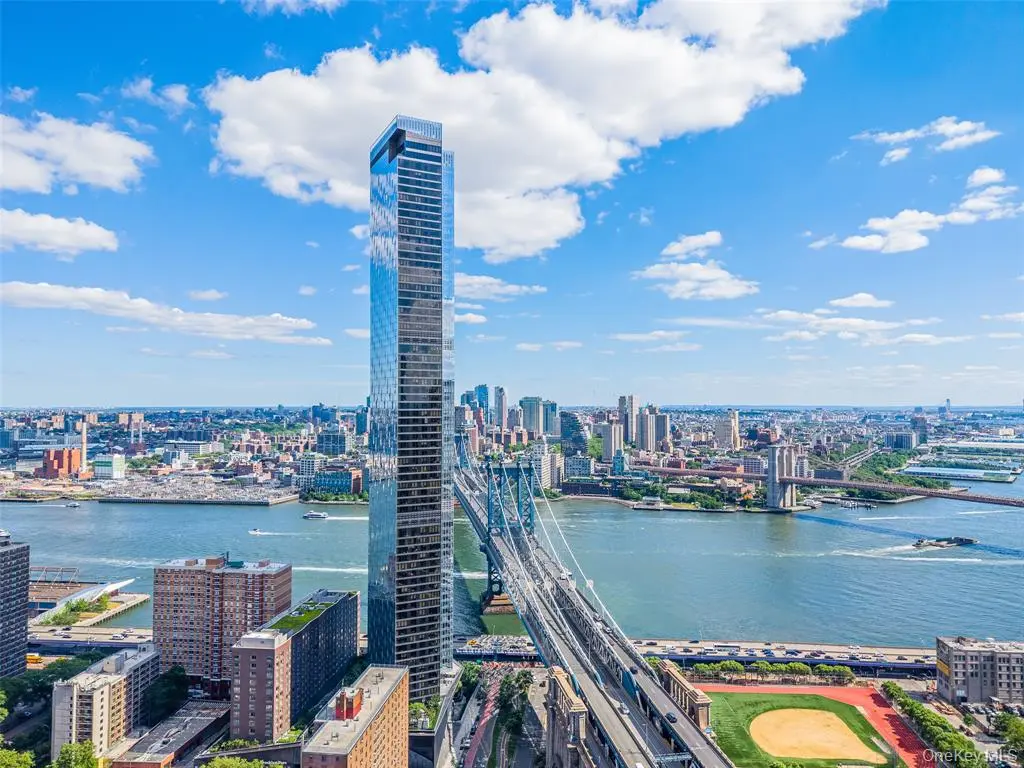New York (Manhattan) MLS#1015739 property listing photo 2