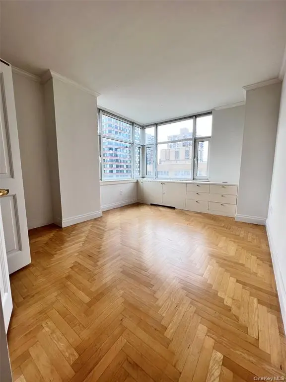 New York (Manhattan) MLS#936991 property listing photo 6