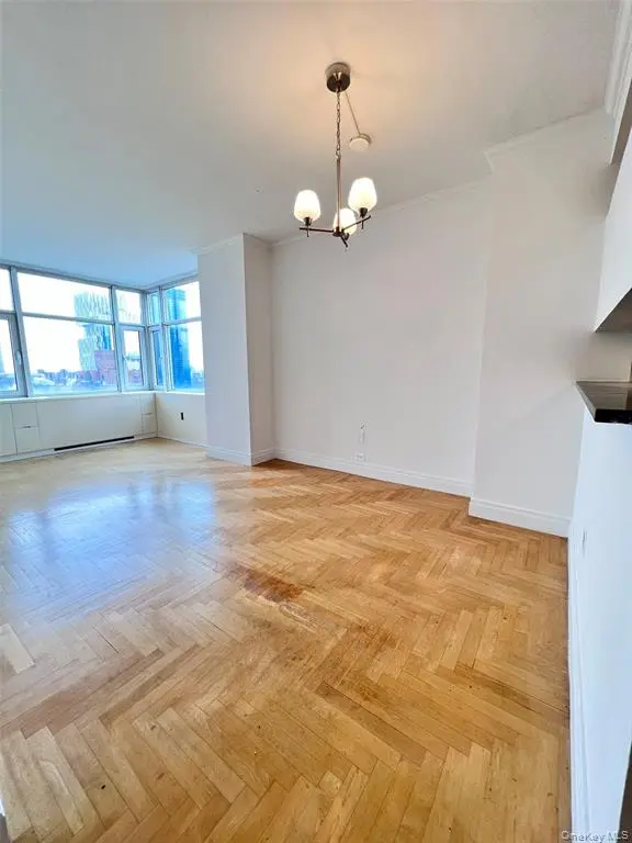 New York (Manhattan) MLS#936991 property listing photo 9