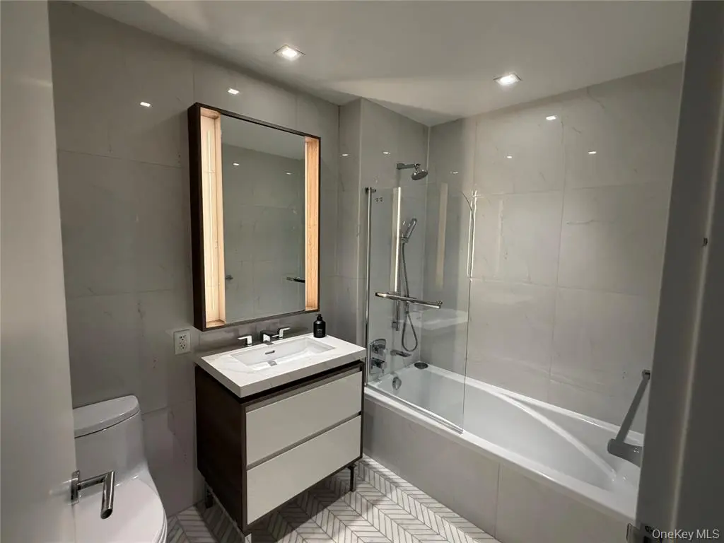 New York (Manhattan) MLS#1039684 property listing photo 7