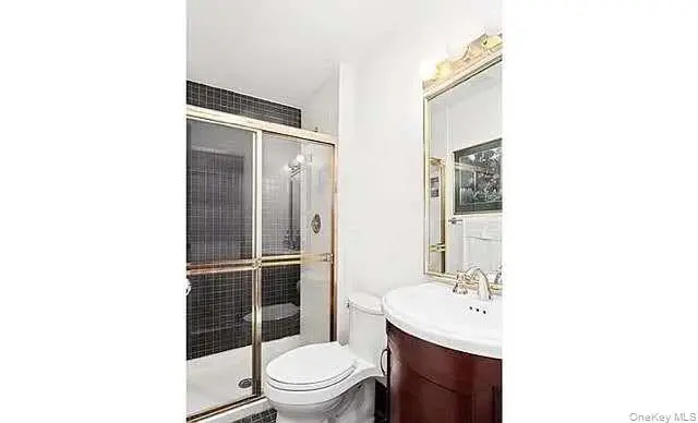 New York (Manhattan) MLS#887910 property listing photo 7