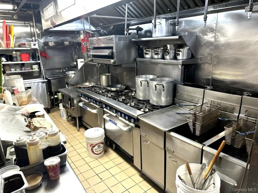 MLS#973012 New York (Manhattan) 房源照片 7 / listing photo 7