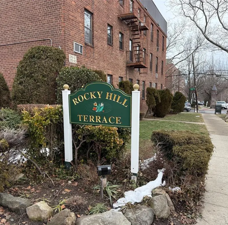 Oakland Gardens MLS#966595 property listing photo 1