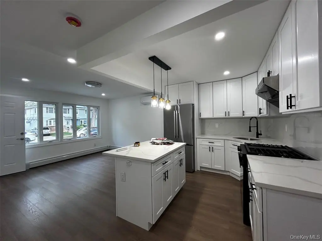 Oakland Gardens MLS#1039011 property listing photo 2