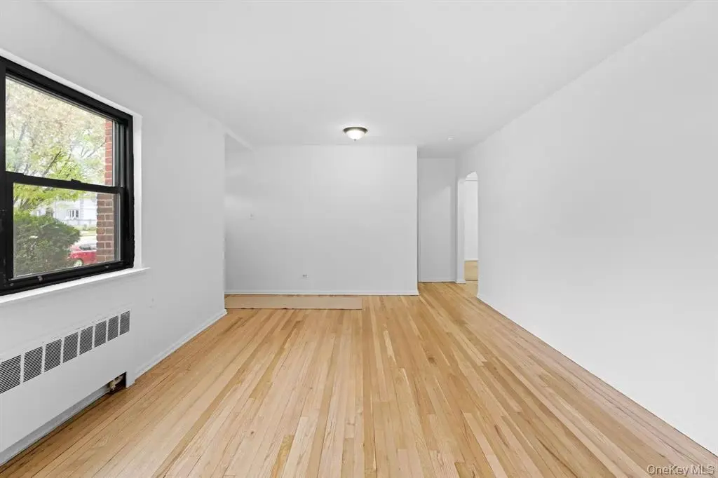 Oakland Gardens MLS#990401 property listing photo 5