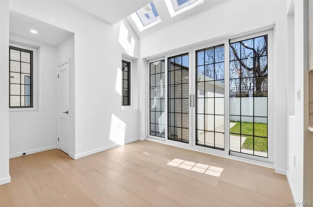 MLS#978512 Ozone Park 房源照片 7 / listing photo 7