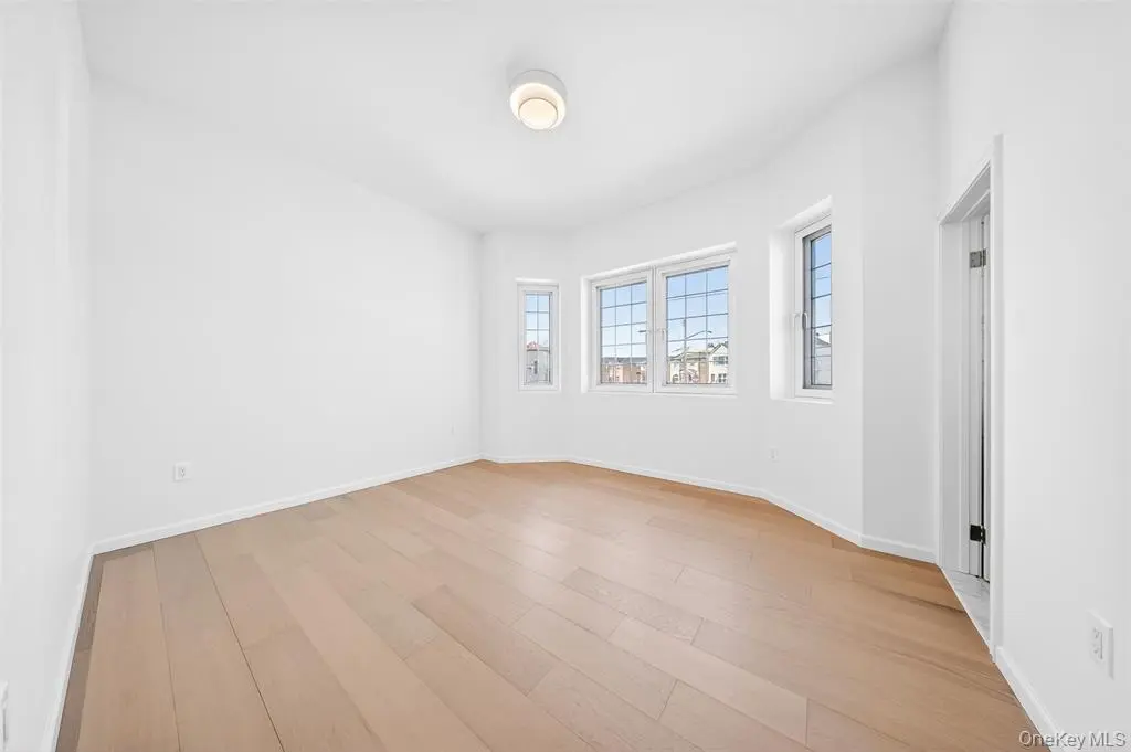 MLS#978512 Ozone Park 房源照片 16 / listing photo 16