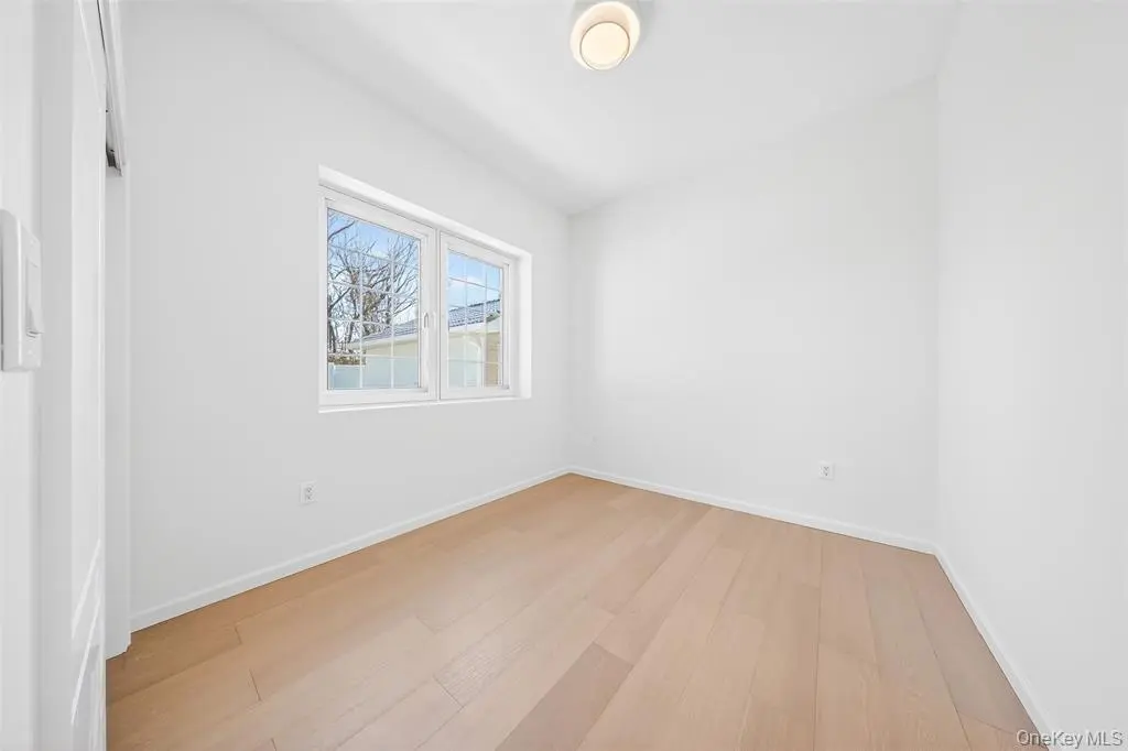 MLS#978512 Ozone Park 房源照片 20 / listing photo 20
