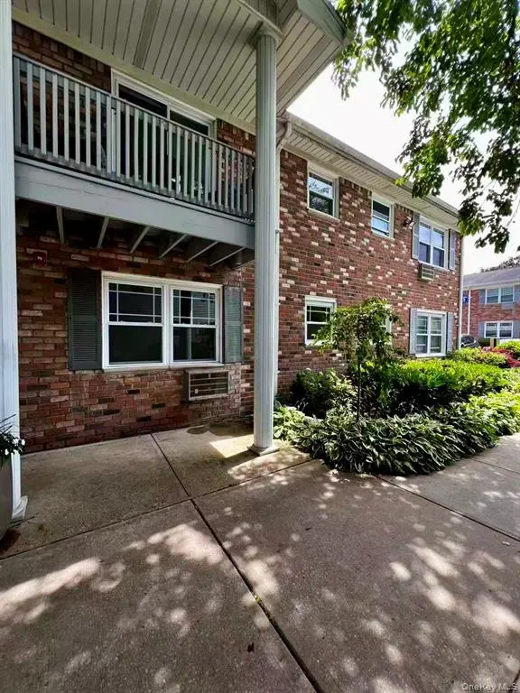 MLS#1021006 Patchogue 房源照片 3 / listing photo 3