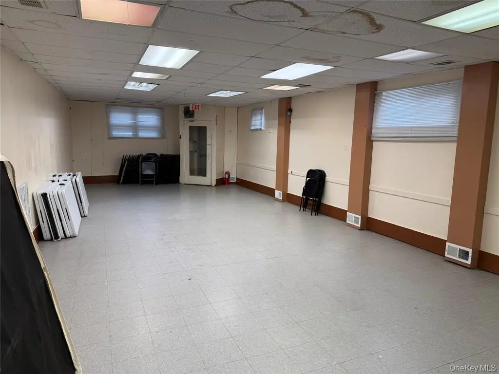 MLS#1001580 Port Chester 房源照片 2 / listing photo 2