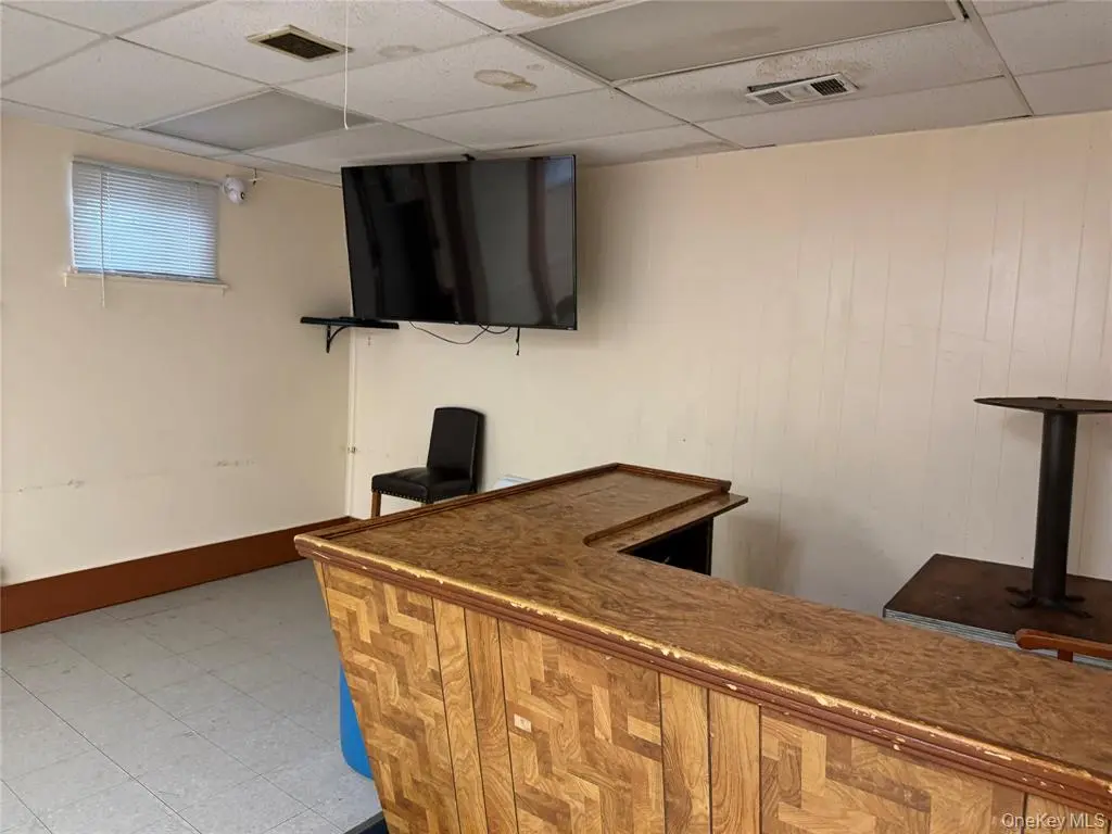 MLS#1001580 Port Chester 房源照片 4 / listing photo 4