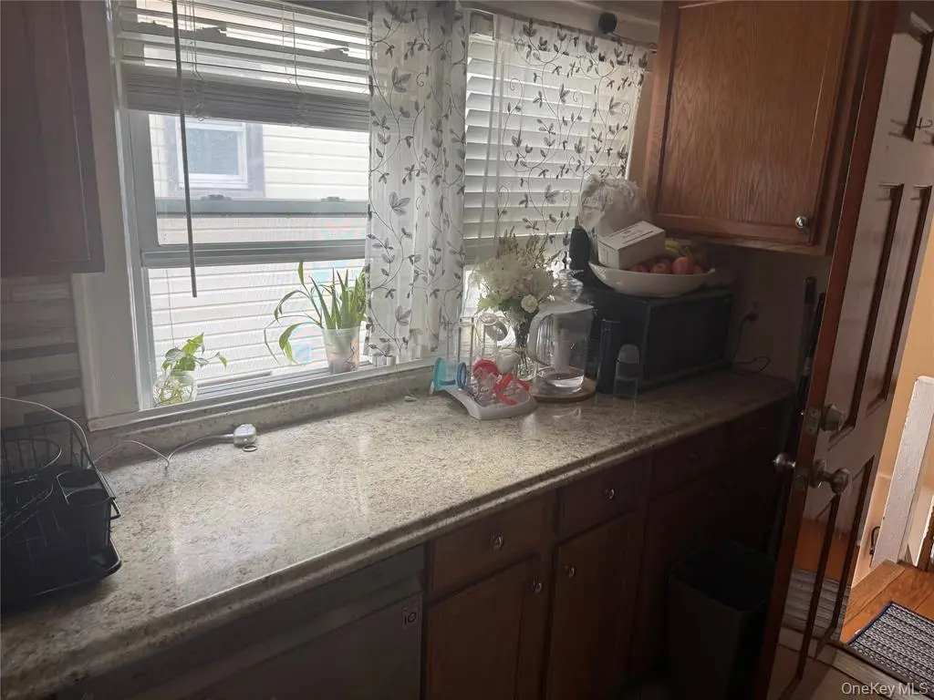 MLS#1001580 Port Chester 房源照片 11 / listing photo 11