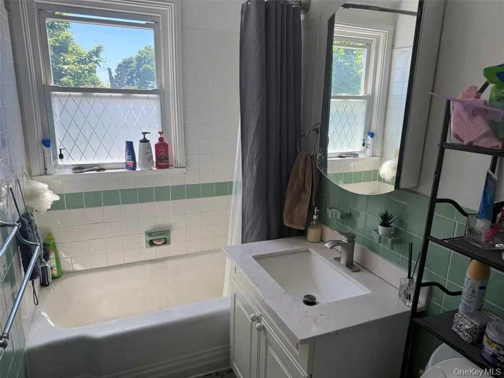 MLS#1008396 Port Chester 房源照片 8 / listing photo 8