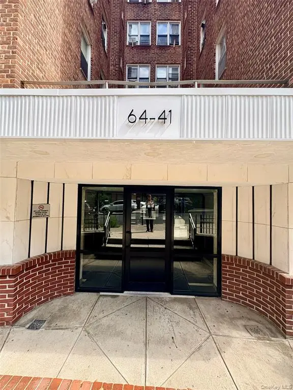 Rego Park MLS#1042529 property listing photo 3
