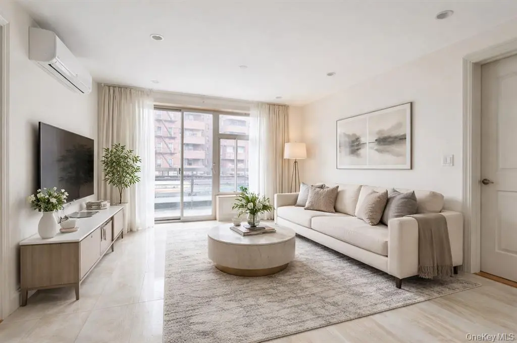 Rego Park MLS#980168 property listing photo 2