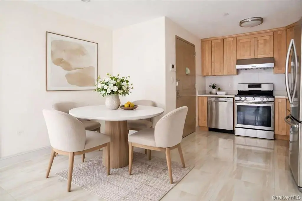 Rego Park MLS#980168 property listing photo 7
