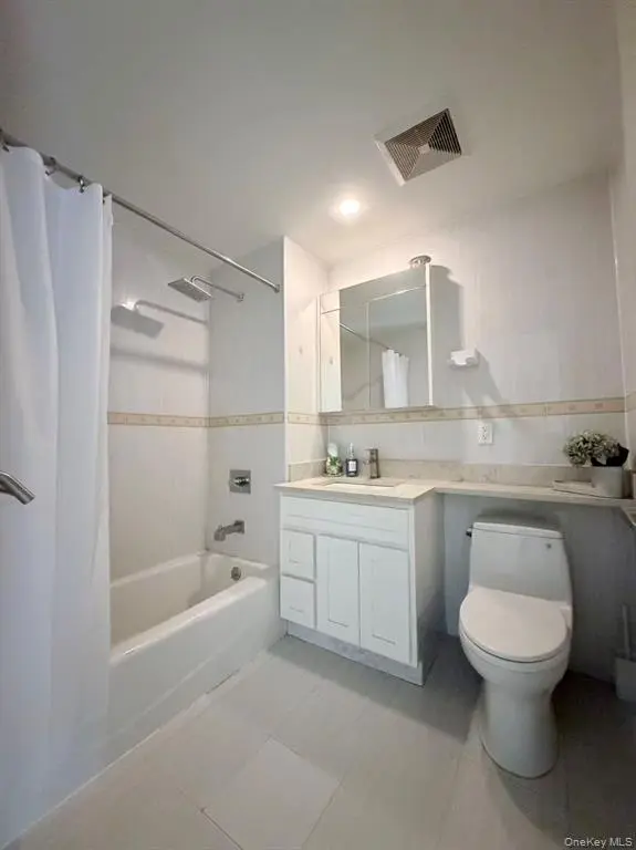 Rego Park MLS#980168 property listing photo 15