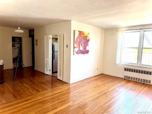 Rego Park MLS#995520 property listing photo 1