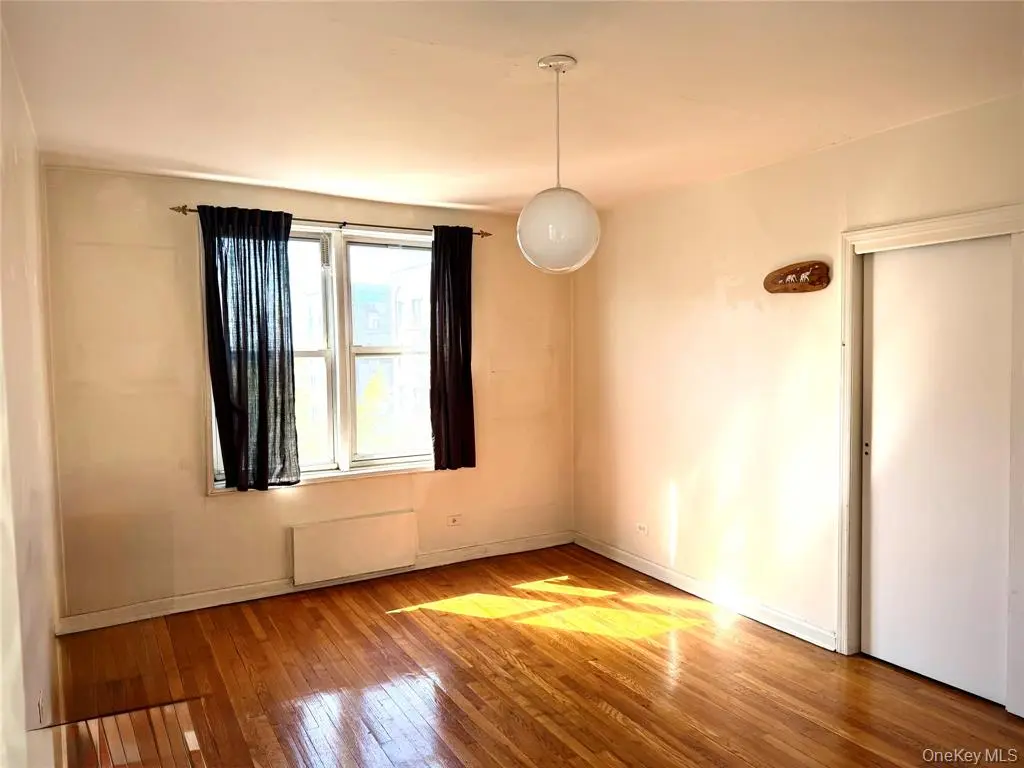 Rego Park MLS#995520 property listing photo 8