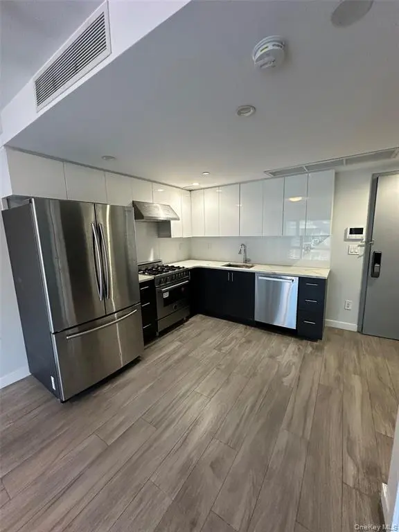 Rego Park MLS#1038792 property listing photo 5