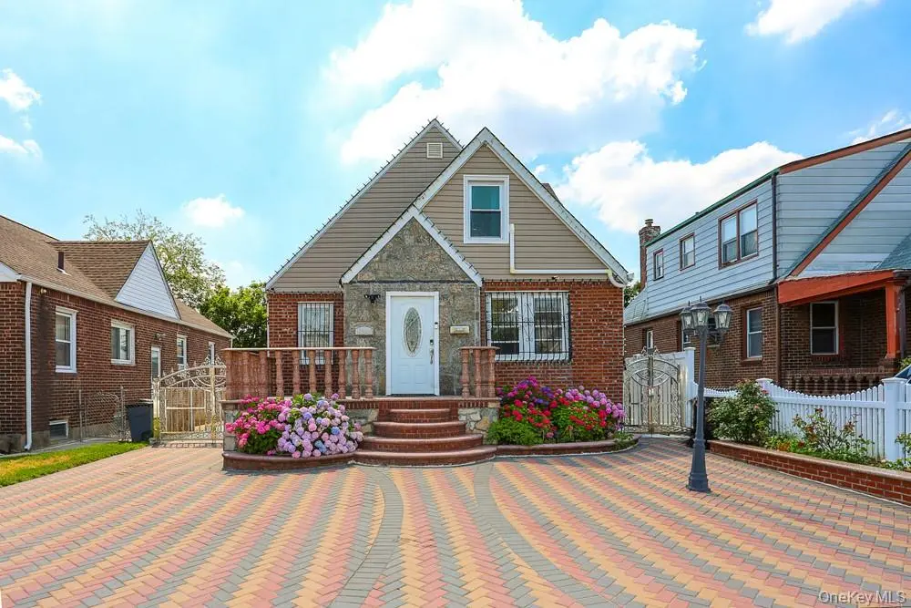 Saint Albans MLS#1022123 property listing photo 1
