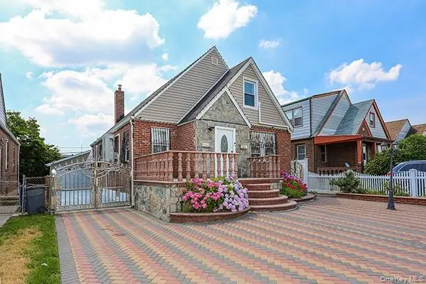 Saint Albans MLS#1022123 property listing photo 2