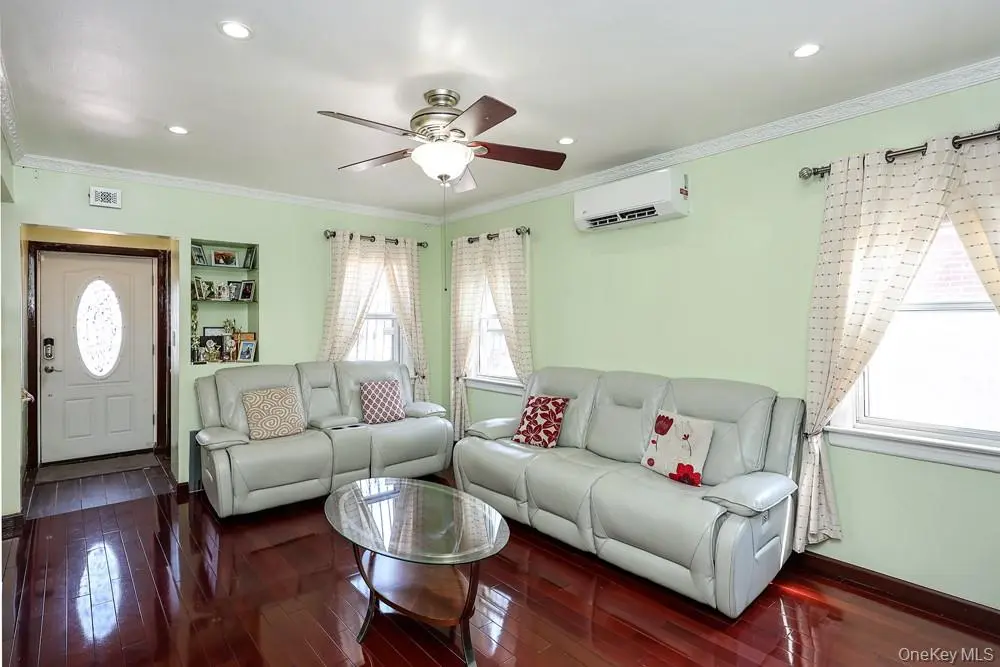 Saint Albans MLS#1022123 property listing photo 3