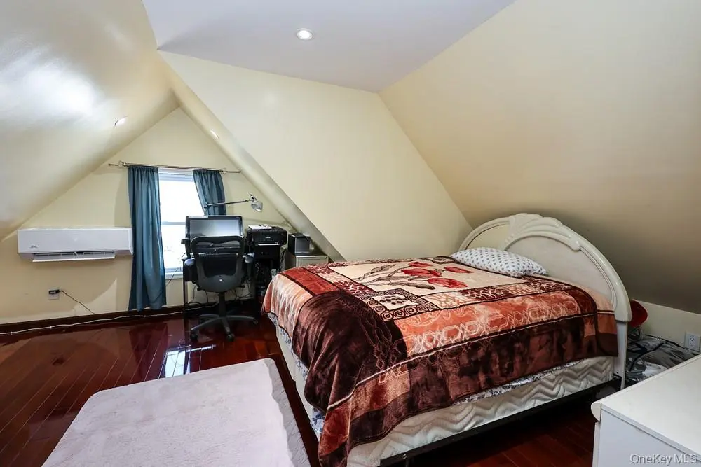Saint Albans MLS#1022123 property listing photo 10